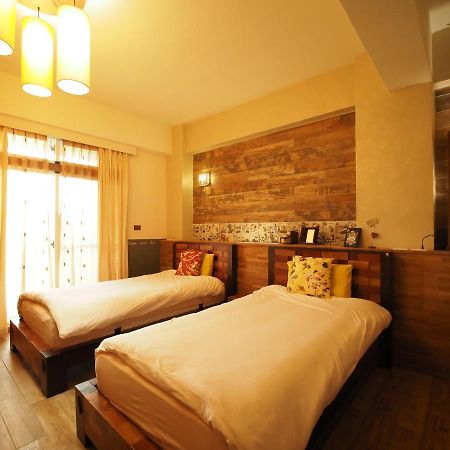 Home & Teak Homestay Jinning Buitenkant foto